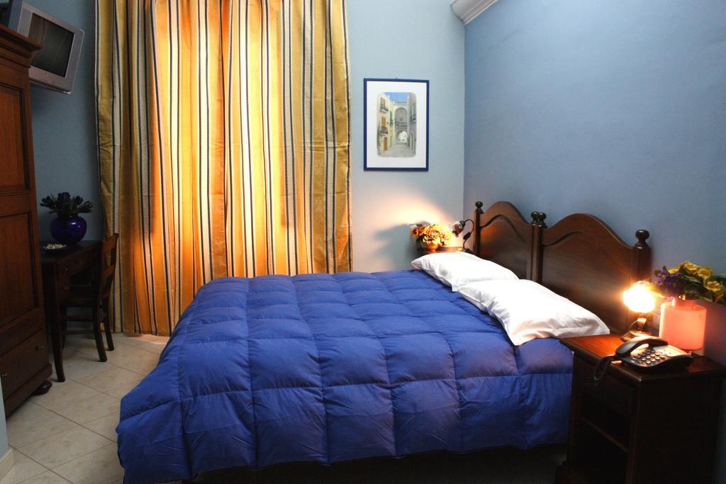Hotel Piro Torrenova  Quarto foto
